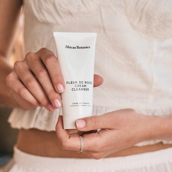 New African Botanics Fleur de Rose cream cleanser - Picture 3 of 4
